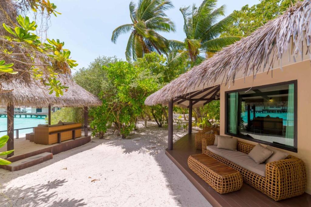 5 Days Villa with Pool Full Board Package in Maldives - imane Habibi