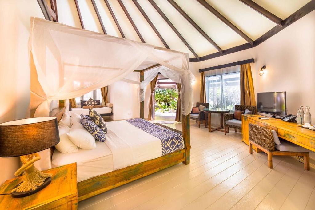 5 Days Villa with Pool Full Board Package in Maldives - imane Habibi