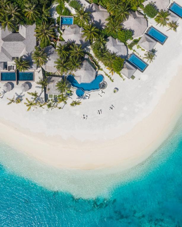 5 Days  Beach Villa Full Board Package in Maldives - imane Habibi